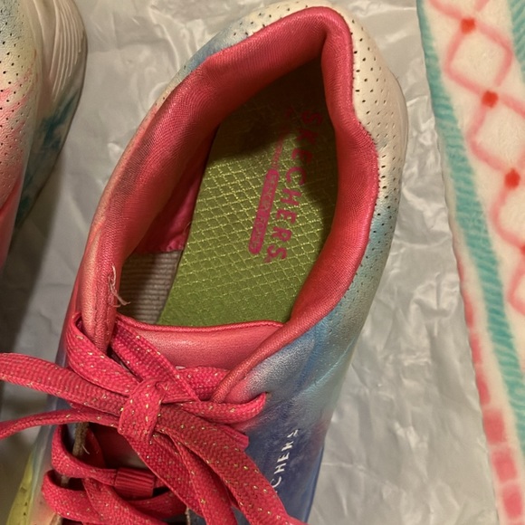Skechers Rainbow Tie Sneakers size 4 - Picture 4 of 7